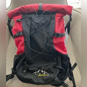 ULA Photon Large torso, XXLarge hip belt. New without tags.